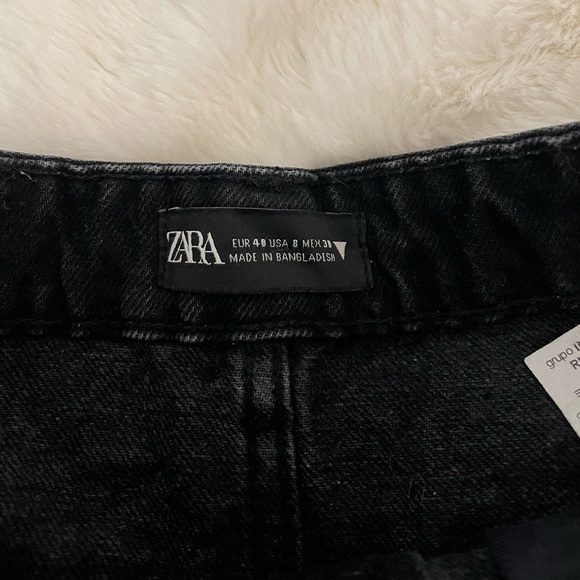 Zara “Mom Fit” Shorts - Picture 3 of 6